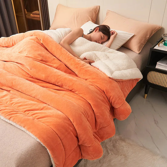 Super Thick Comforter/Quilt of Artificial Lamb Cashmere